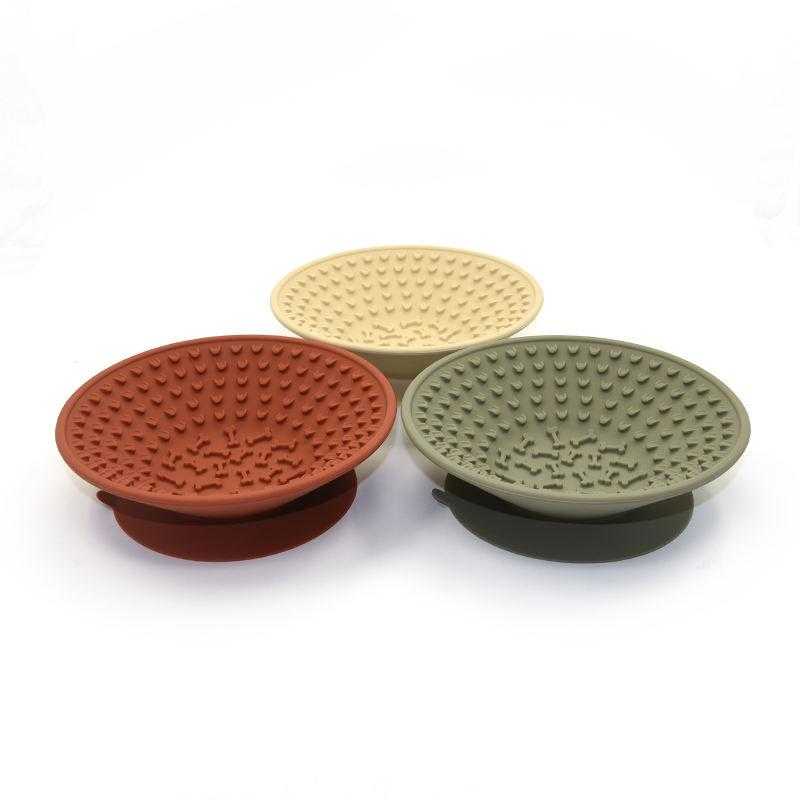 Round Slow Eating Bowls Dog Licking Bowl Strong Suction Base Silicone Pet Slow Feeder