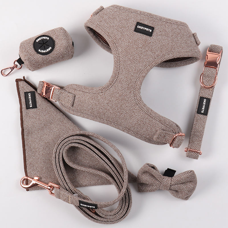 Custom Logo Blank Luxury Fashion Tweed Dog Harness Leash Bow Tie Poop Bag Holder Harness For Pet Dog