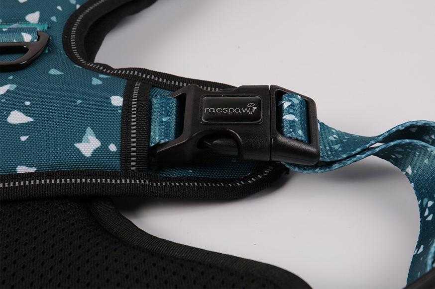 Wholesale Oxford Nylon Luxury Customized Logo Designer No Pull Big Dog Training Adjustable Harness For Large Dogs