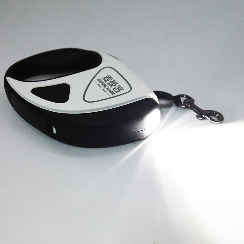 Outdoor Walking Multi Function Auto Portable Automatic Strong Retractable Dog Leash Lead With Flashlight