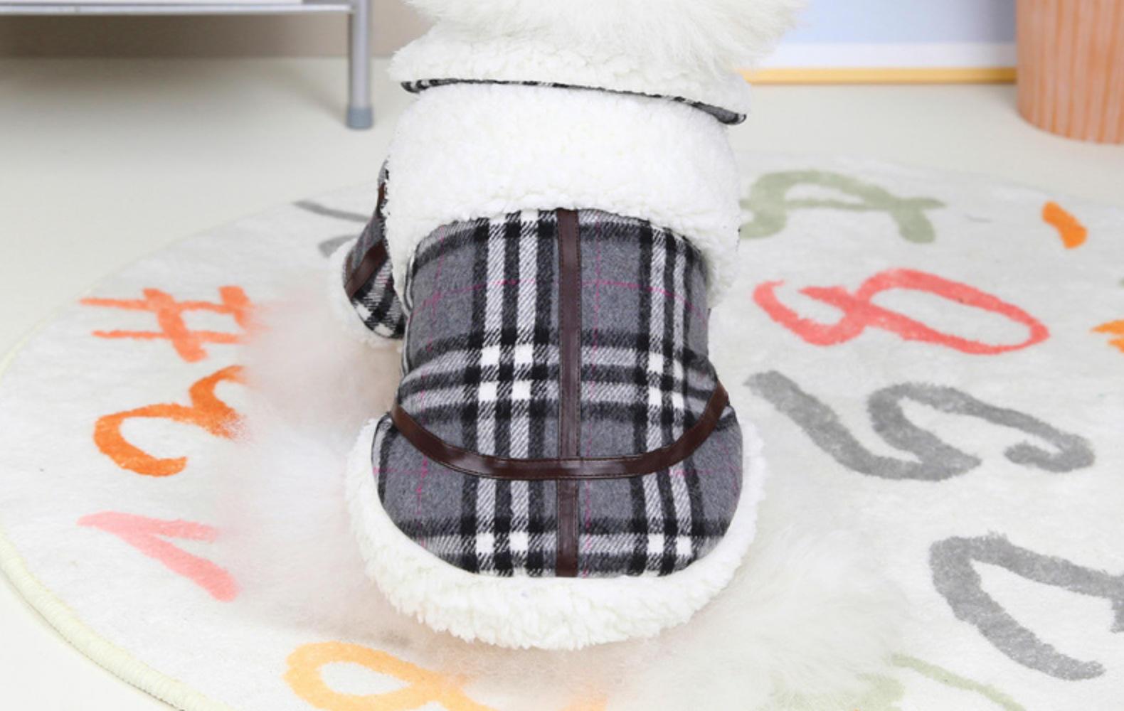 2022 Custom Warm Designer Dog Winter Jacket Wholesale Dog Clothes
