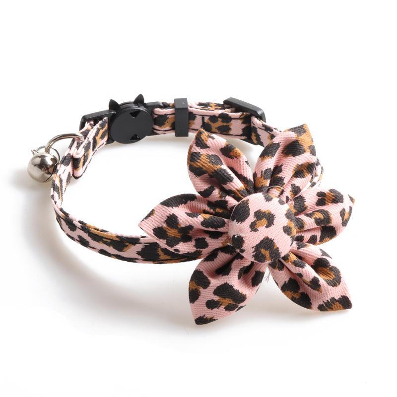 New Design Popular Flower Shape Pet Collar Charms Cute Pet Health Cat Dogs Collar With Bell Pet Collar
