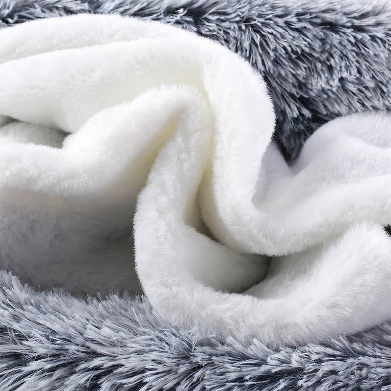 Comfortable Sleeping Bag Autumn Winter Warm Plush Pet Bed Half-encolosed Pet Cat Bed