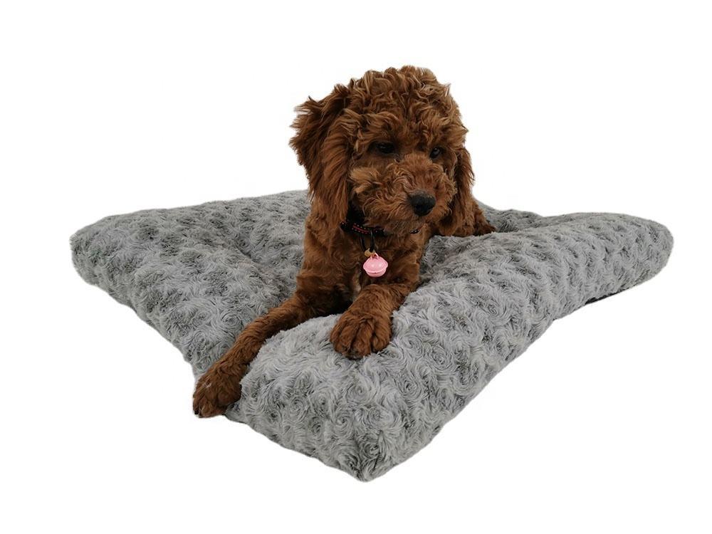 Pet Anti Slip Super Washable Luxury Soft Warming Pet Dog Kennel Sleep Mat For Crate